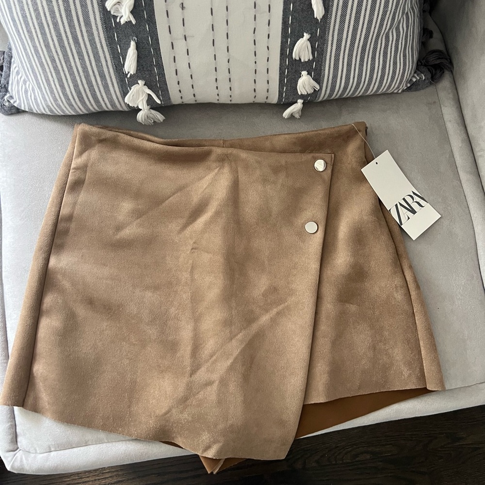 NWT Zara Skort Size M